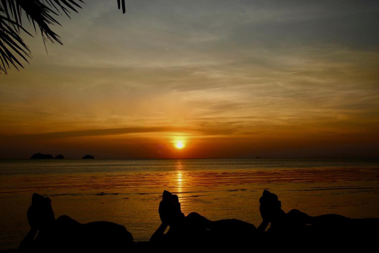 Sibaja Palms Sunset Beach Luxury Villa Taling Ngam Beach Extérieur photo